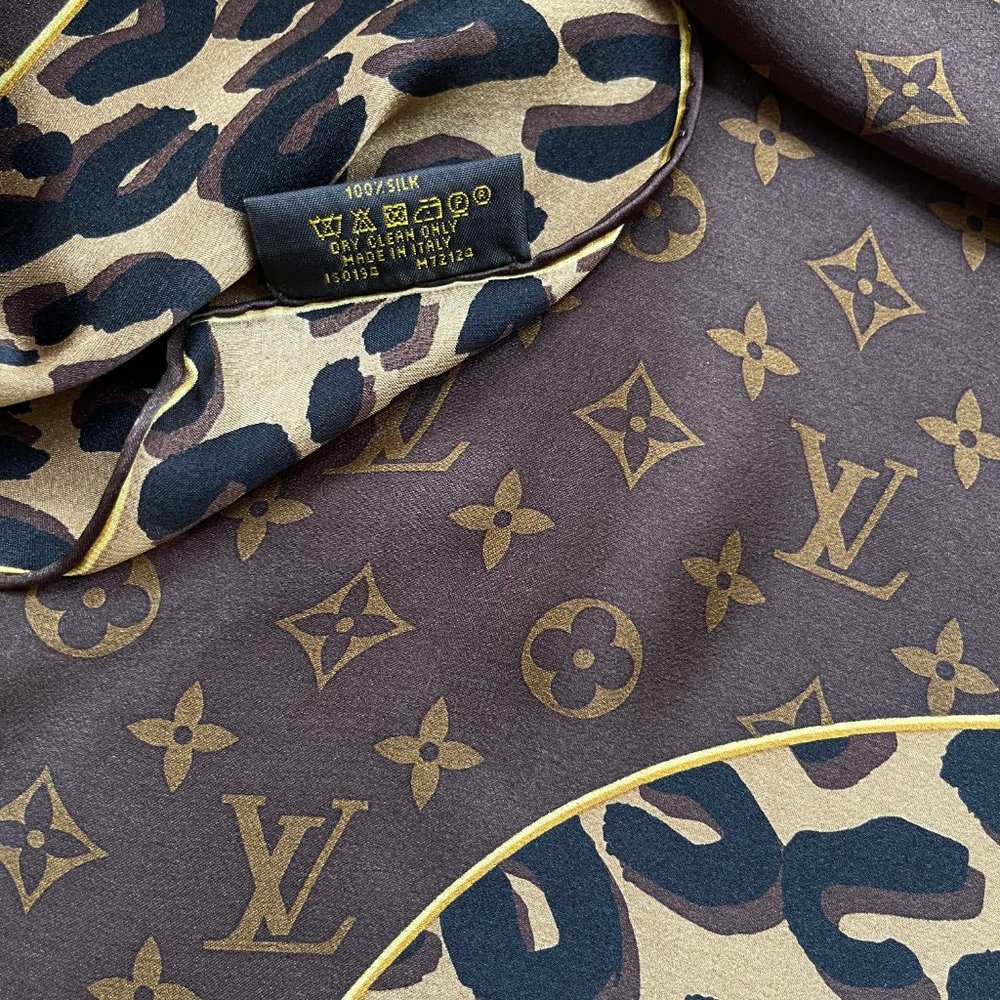 New Louis Vuitton Scarf Leopard Print Monogram Flower Silk Wrap - Picture 9 of 16